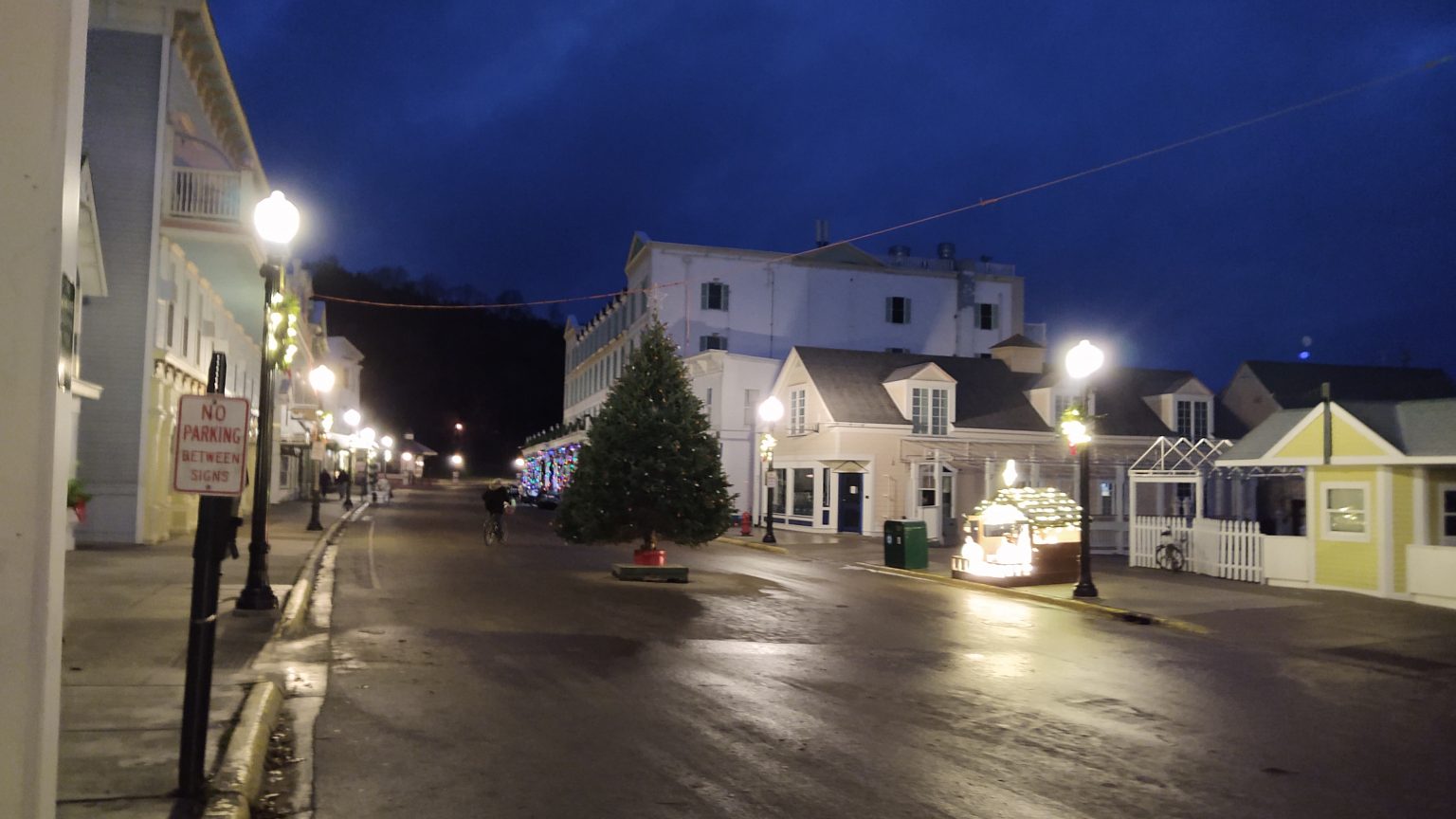 Mackinac Island Christmas Tree Lighting The Restless Viking
